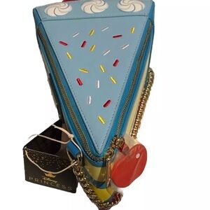 Loungefly Disney Snow White Cake Slice Crossbody Princess Cosplay Bag